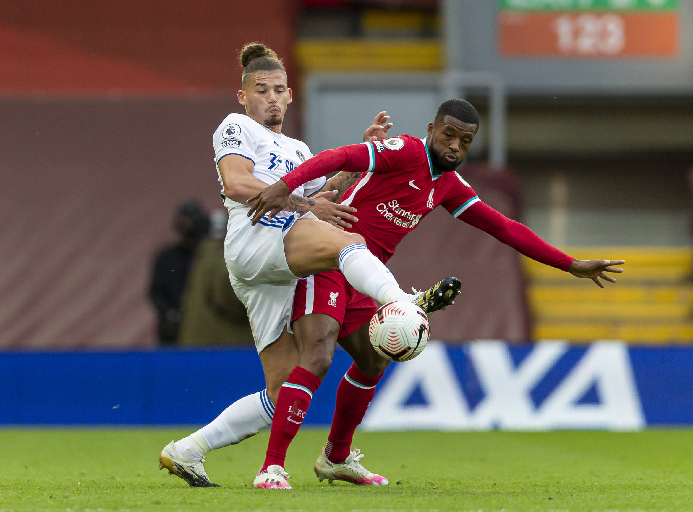 在防线上的 在防线上的