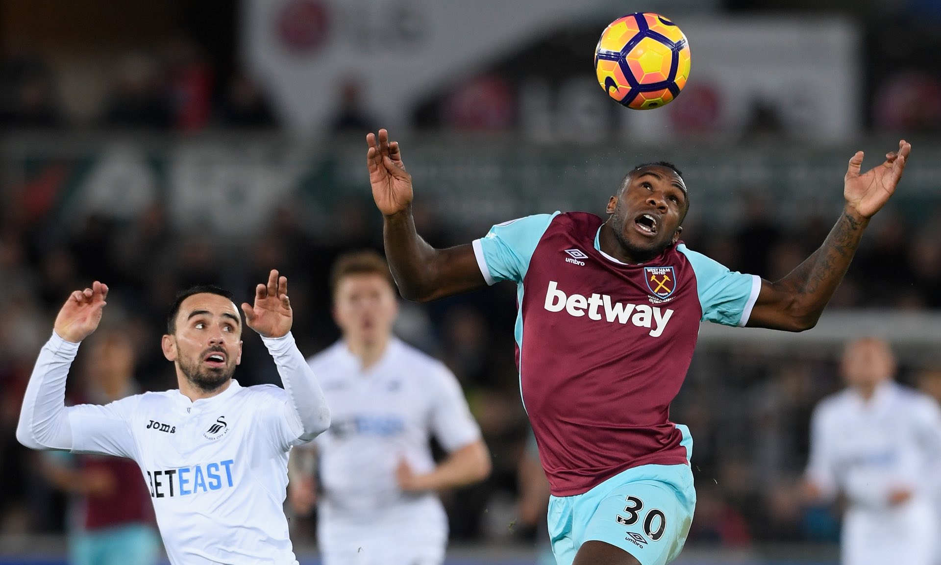 她的表现不 她的表现不